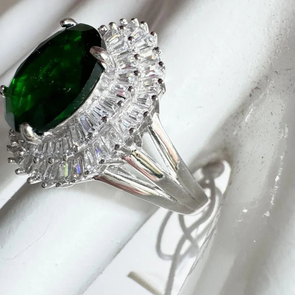Cate D'Argent Green Stone Sterling Silver CZ Larg Coctail Ring 9 - Picture 10 of 11